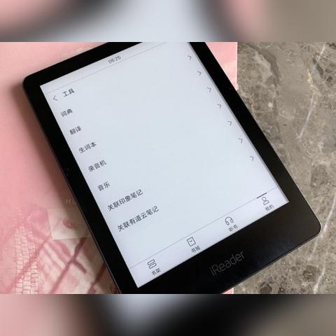 如何在黑白之地这款游戏中获取更多乐趣与攻略技巧，全面解析玩法与策略！